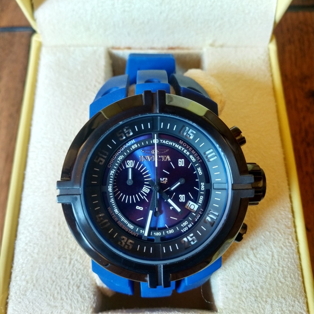 Invicta Dive Watch Black Face/Blue Rubber Strap
